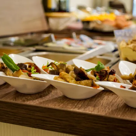 Отель Lungomare 4*