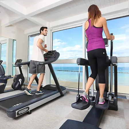 Отель Lungomare 4*