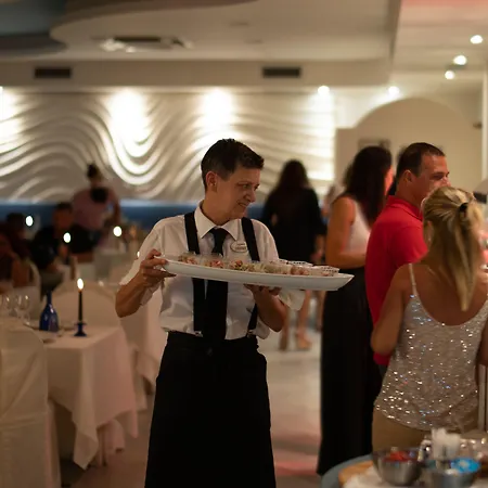 Lungomare Отель Чезенатико