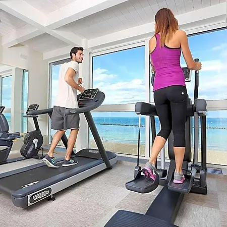 Hotell Lungomare 4*