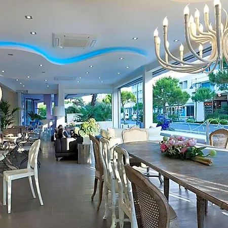 Lungomare מלון 4*